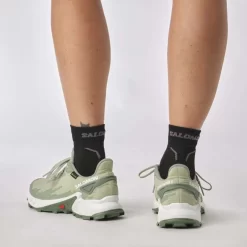 Trailrunning Schoen Salomon Women Alphacross 4 GTX Desert Sage White Laurel Wreath 12 Trailrunning Schoen Salomon Women Alphacross 4 GTX Desert Sage White Laurel Wreath -ontdek een breed assortiment van outdoor kleding 3 salomon alphacross 4 gtx w desert sage white laurel wreath 2