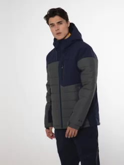 Ski Jas Protest Men Mount 21 Snowjacket Huntergreen -ontdek een breed assortiment van outdoor kleding 6711212 672 model front half 01