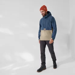 Jas Fjallraven Men Vardag Anorak Uncle Blue-Sand Stone -ontdek een breed assortiment van outdoor kleding Vardag Anorak M 87008 520 195 F MODEL FJR