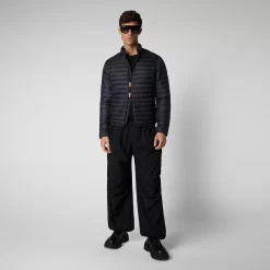 Jas Save The Duck Men Alex Jacket Black 7 Jas Save The Duck Men Alex Jacket Black -ontdek een breed assortiment van outdoor kleding d32430mgiga1610000 01